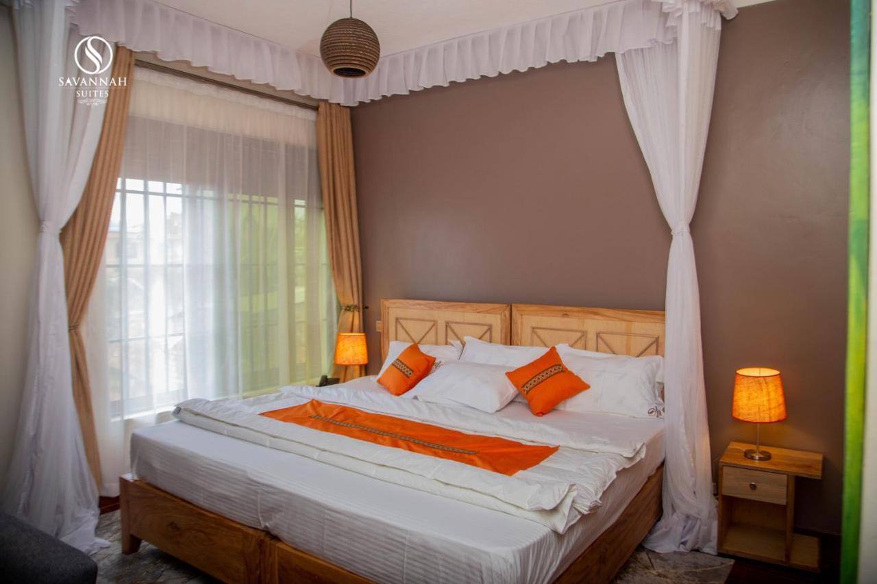 Savannah Suites Lubowa エクステリア 写真