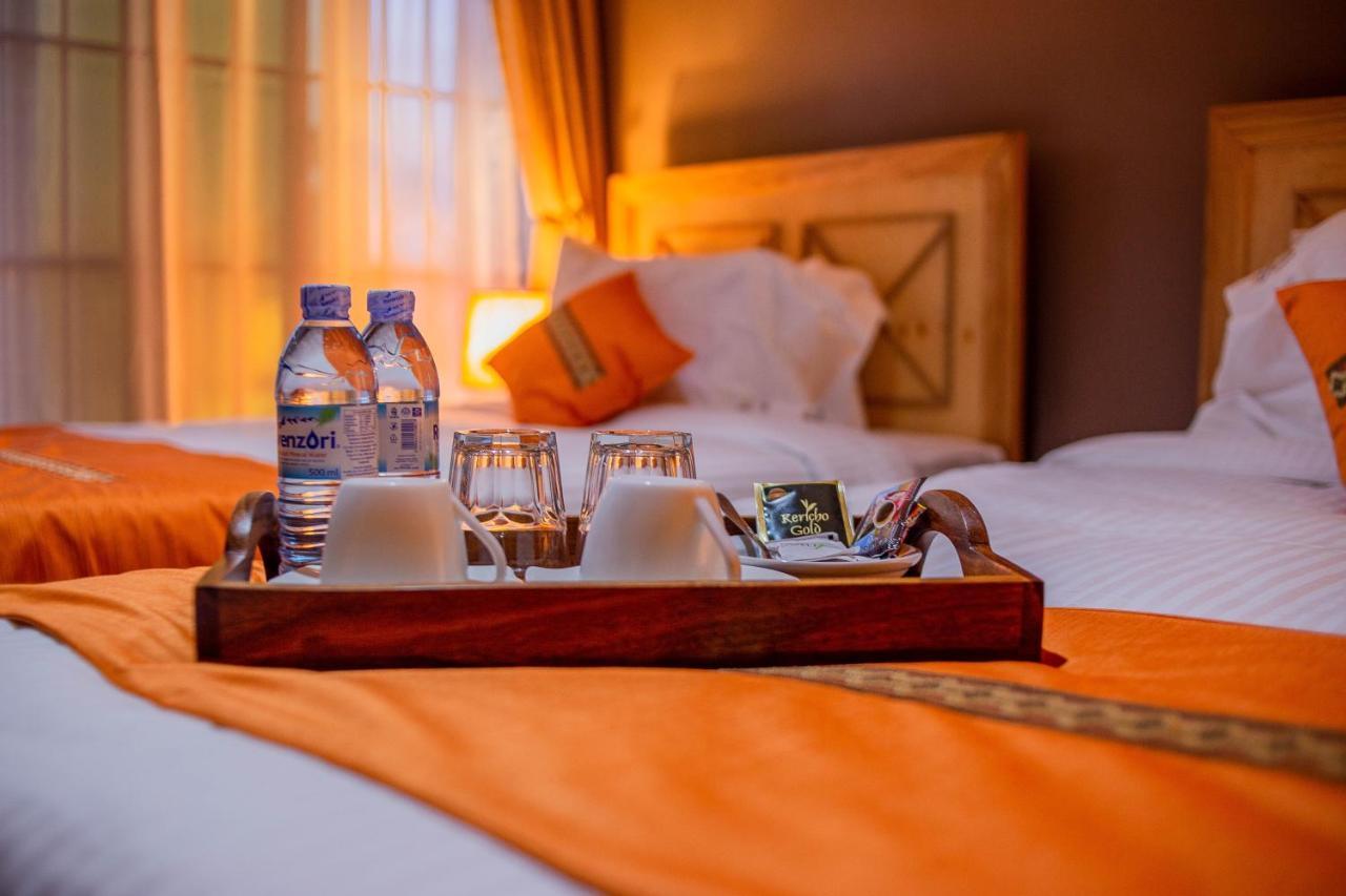 Savannah Suites Lubowa エクステリア 写真