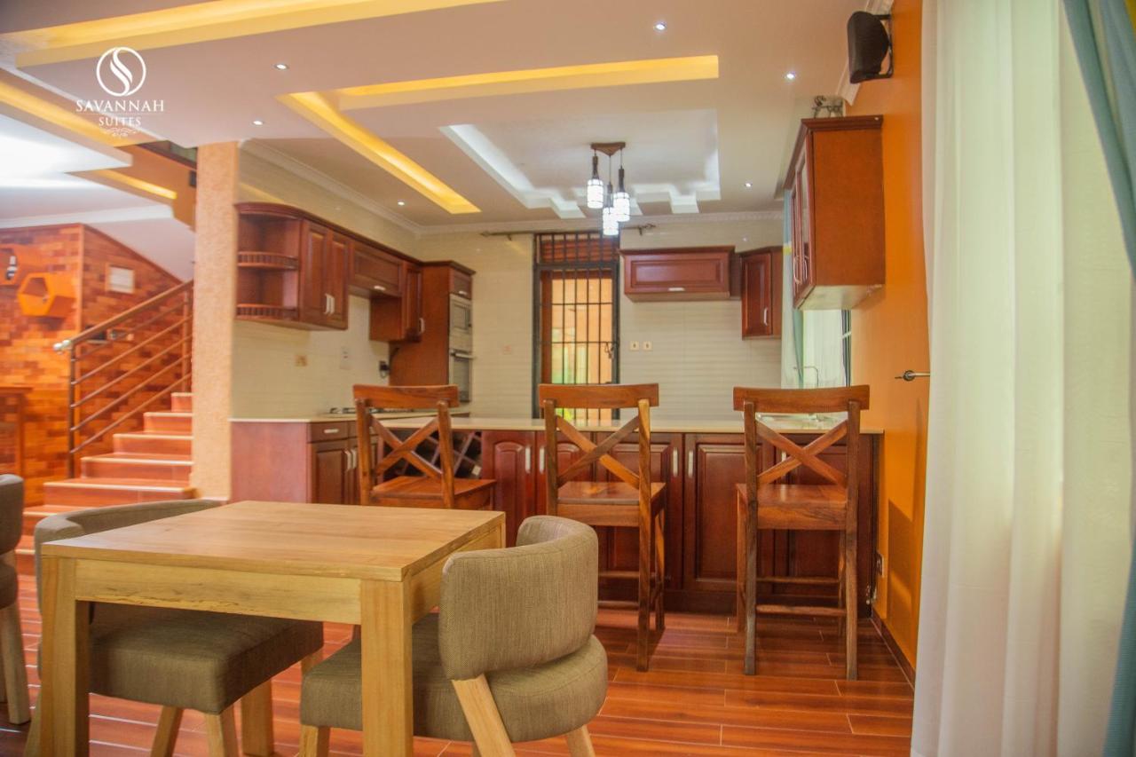 Savannah Suites Lubowa エクステリア 写真