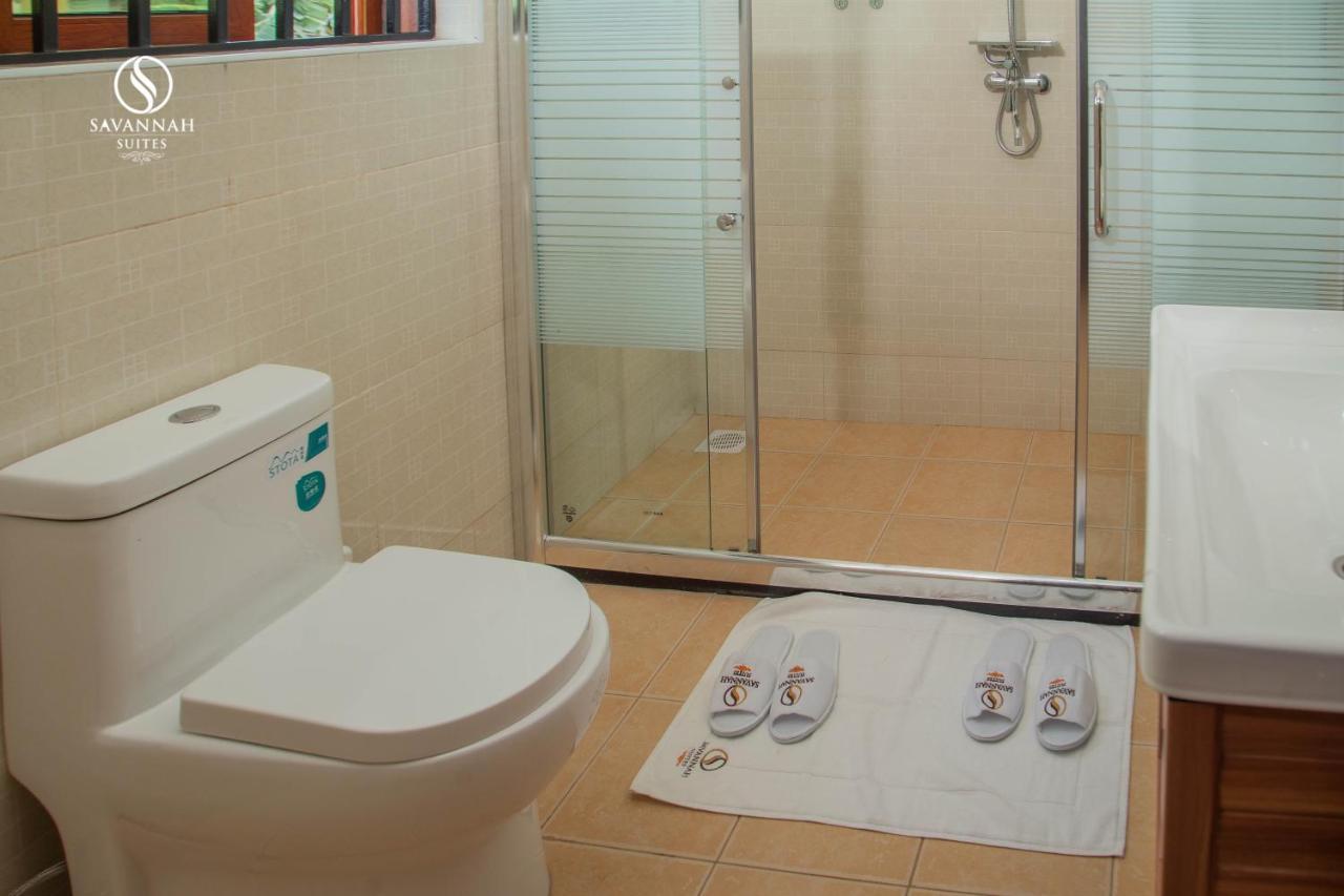 Savannah Suites Lubowa エクステリア 写真