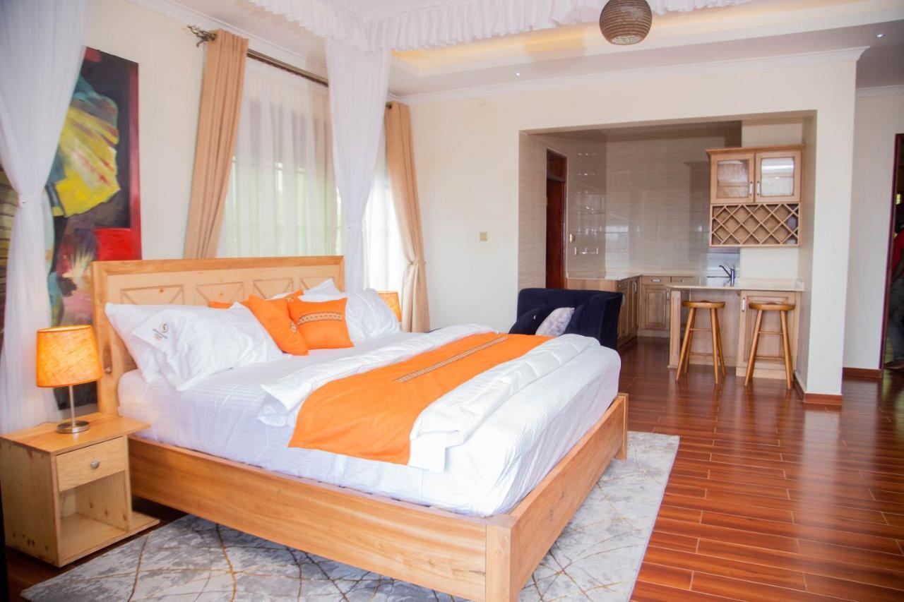 Savannah Suites Lubowa エクステリア 写真