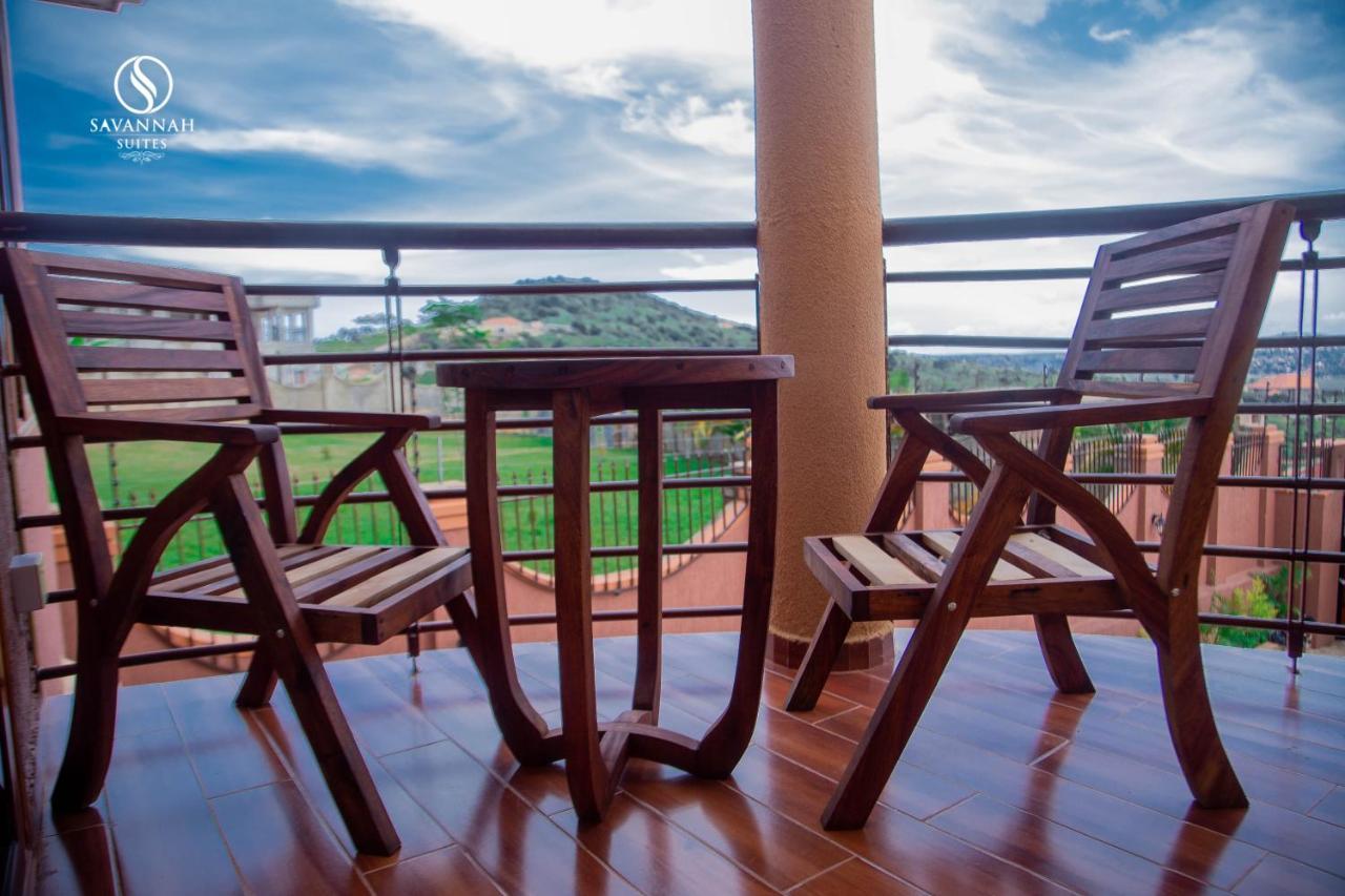 Savannah Suites Lubowa エクステリア 写真
