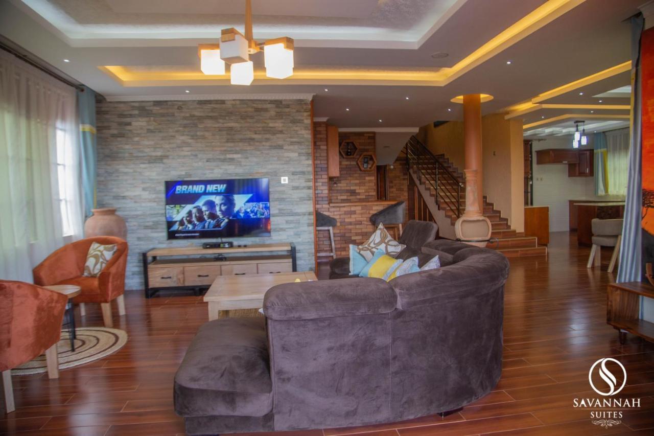 Savannah Suites Lubowa エクステリア 写真