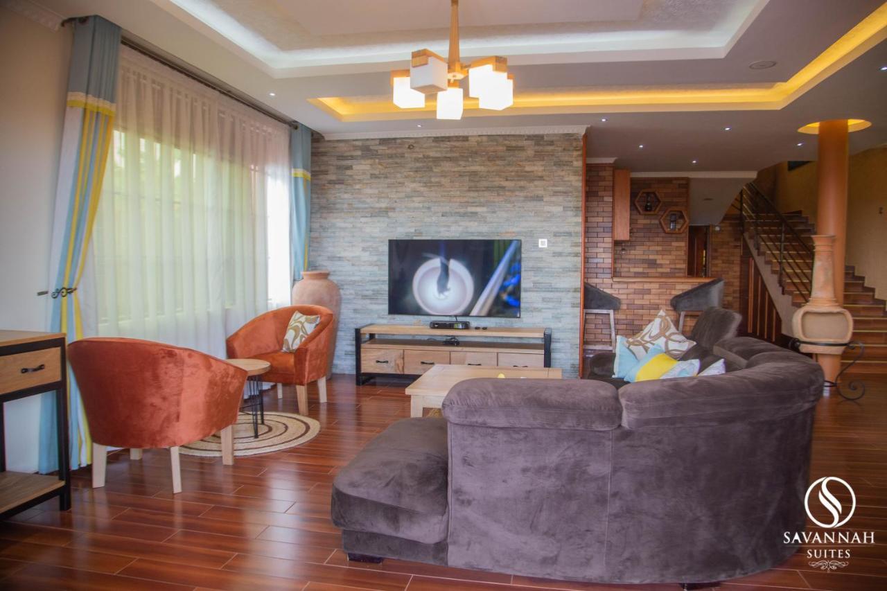 Savannah Suites Lubowa エクステリア 写真