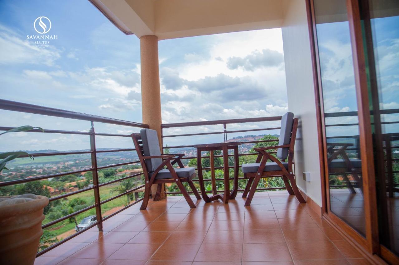 Savannah Suites Lubowa エクステリア 写真