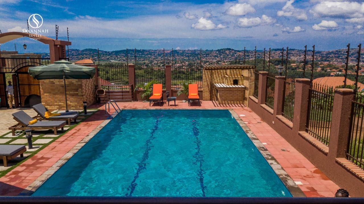 Savannah Suites Lubowa エクステリア 写真